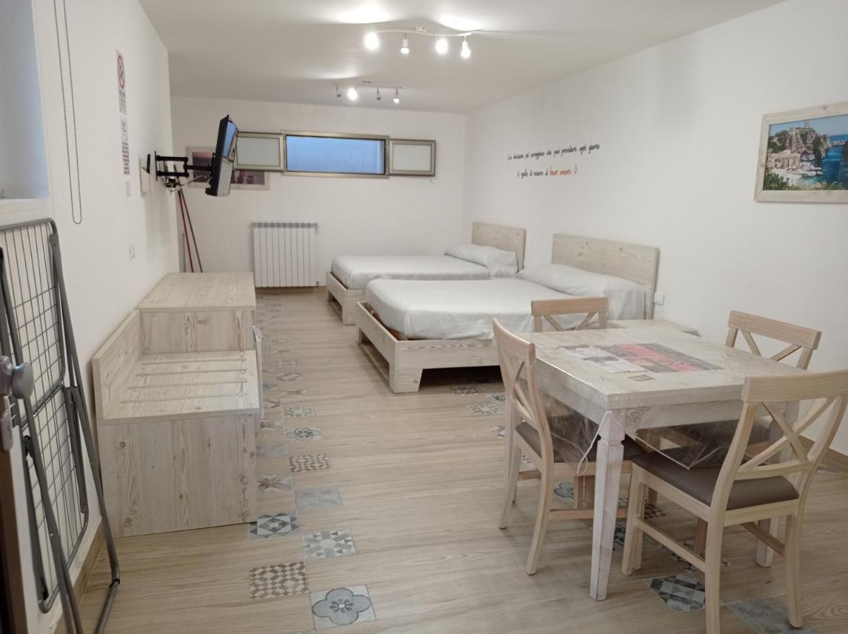 Sicily Rooms Appartamenti Carini Dış mekan fotoğraf