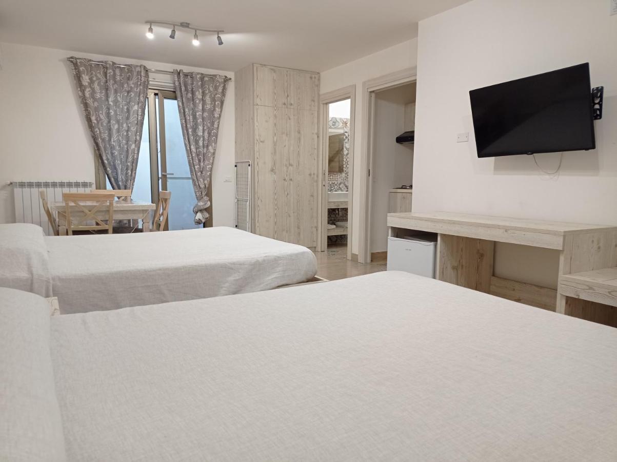 Sicily Rooms Appartamenti Carini Dış mekan fotoğraf
